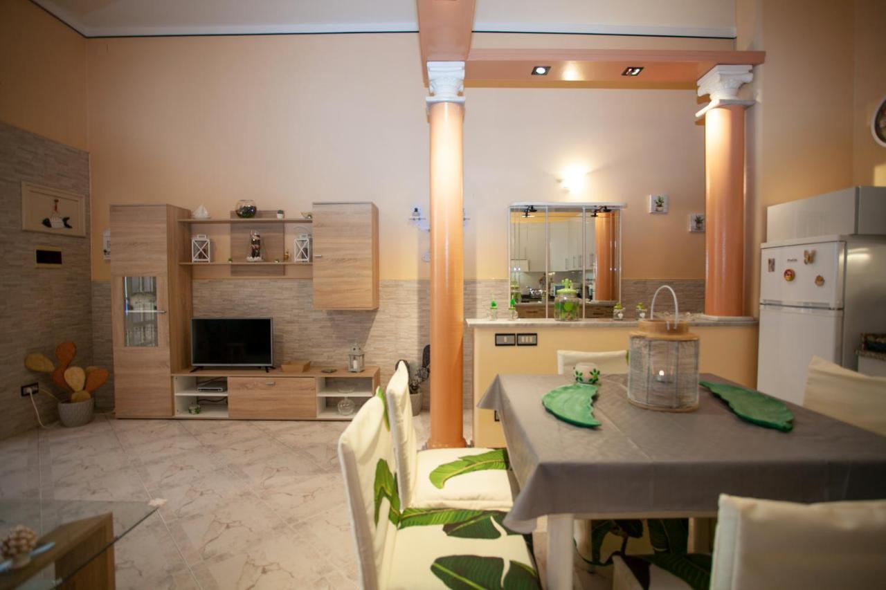 Casa Rosamaria Giardini Naxos Exterior foto